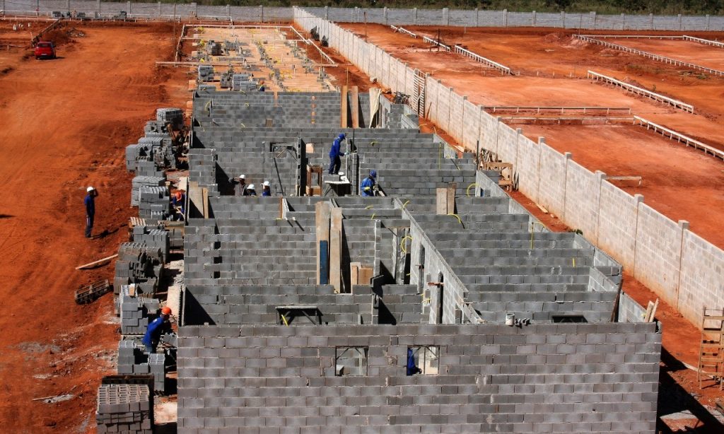 Imagem Ilustrando a Notícia: Governo Federal lança novo financiamento habitacional corrigido pelo IPCA