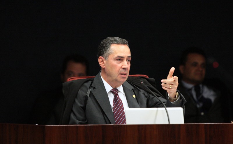 Imagem Ilustrando a Notícia: STF decide que governadores podem ser processados