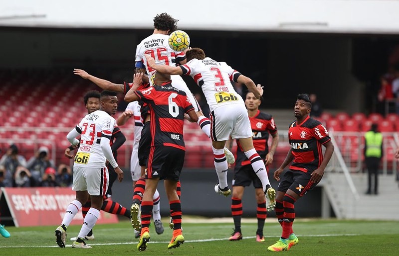 Imagem Ilustrando a Notícia: São Paulo e Flamengo decidem título da Copinha