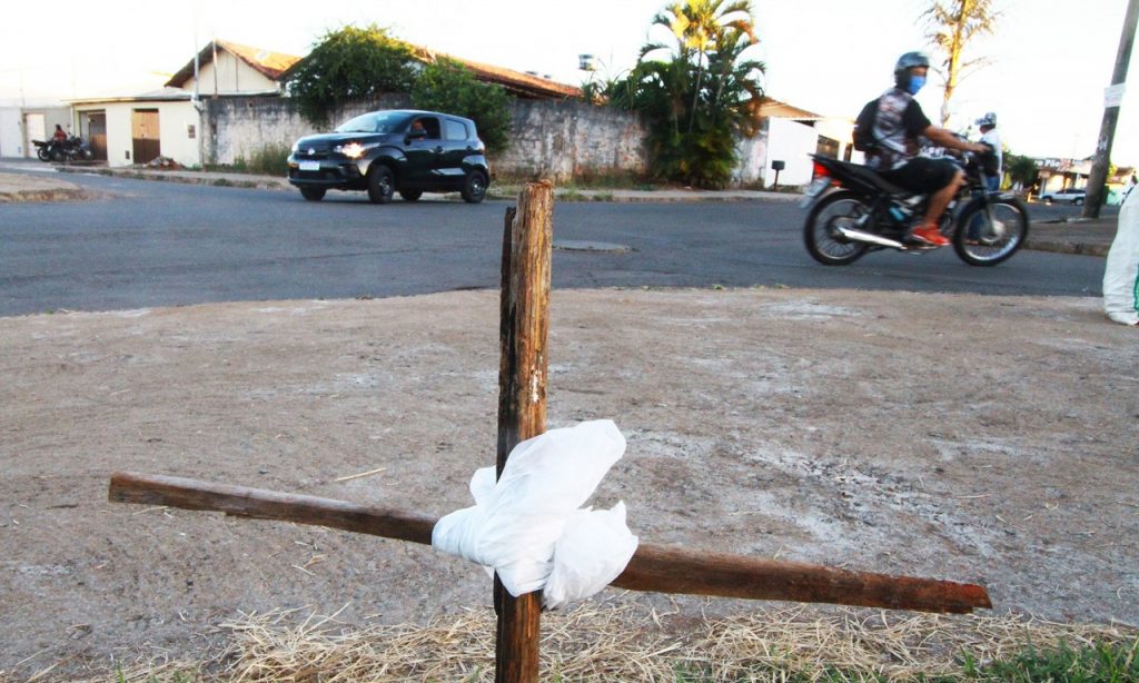 Imagem Ilustrando a Notícia: Moradores de Aparecida de Goiânia denunciam descaso no trânsito