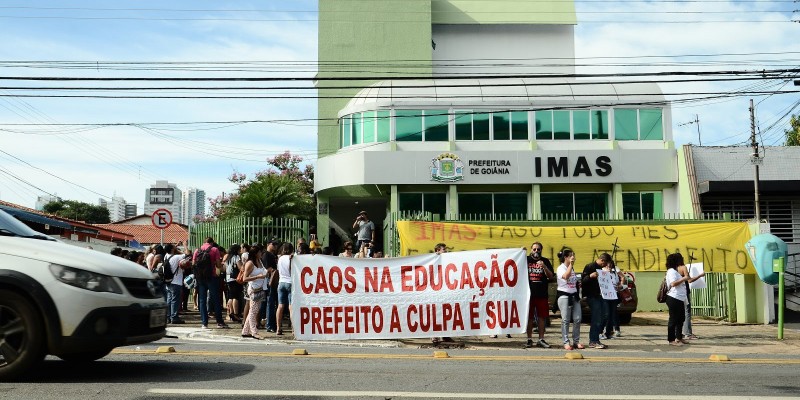 Imagem Ilustrando a Notícia: Relator da LOA, vereador Clécio Alves, quer dinheiro para o IMAS