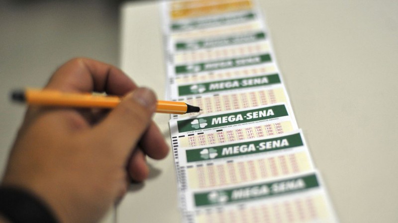 Imagem Ilustrando a Notícia: Mega-Sena pode pagar R$23 milhões nesta quarta-feira (9)