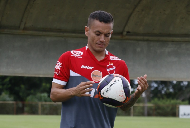 Imagem Ilustrando a Notícia: Vila Nova pede e FGF transfere partida para segunda-feira