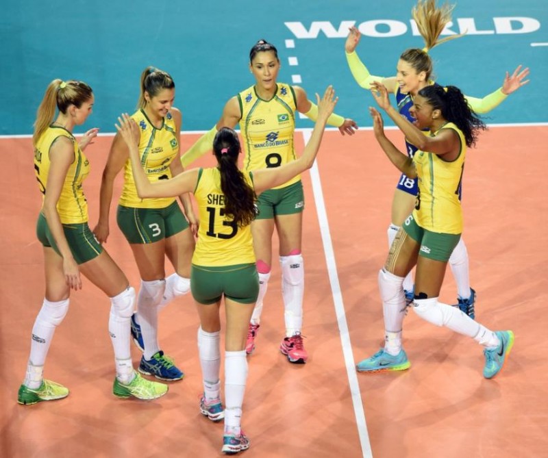 Imagem Ilustrando a Notícia: Chinesas vencem e seleção brasileira de vôlei feminino dá adeus à Rio 2016