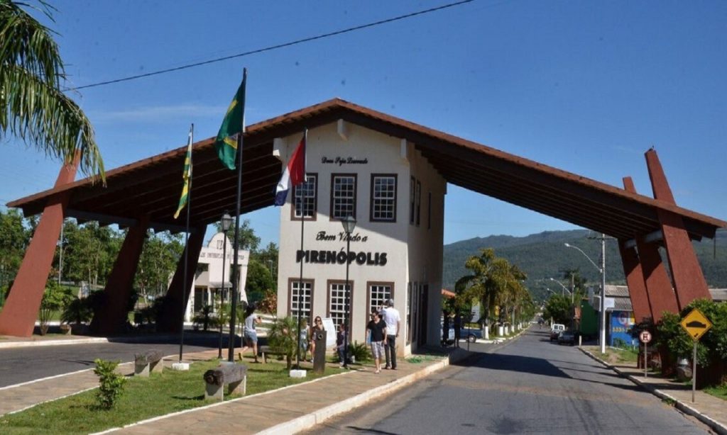 Imagem Ilustrando a Notícia: Pirenópolis fiscaliza entrada de turistas