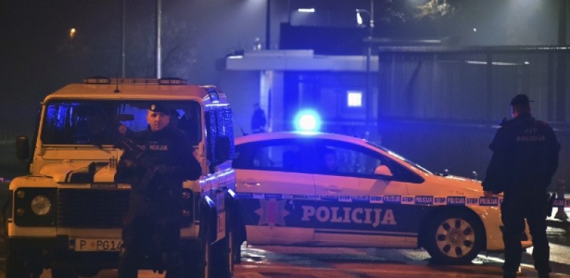 Imagem Ilustrando a Notícia: Suicida lança granada contra embaixada dos Estados Unidos em Montenegro