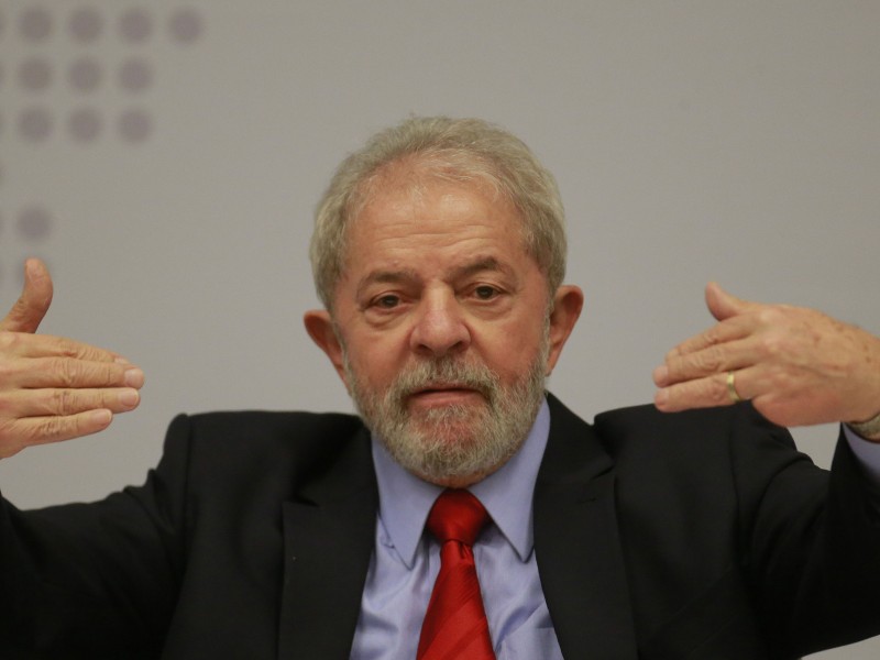 Imagem Ilustrando a Notícia: Desembargadores negam por unanimidade recurso de Lula no TRF-4