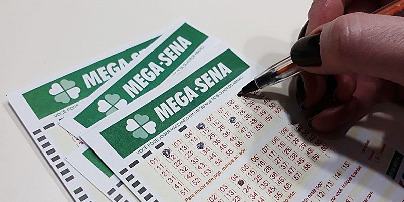 Imagem Ilustrando a Notícia: Mega-Sena acumula e pode pagar R$ 40 milhões na quarta-feira