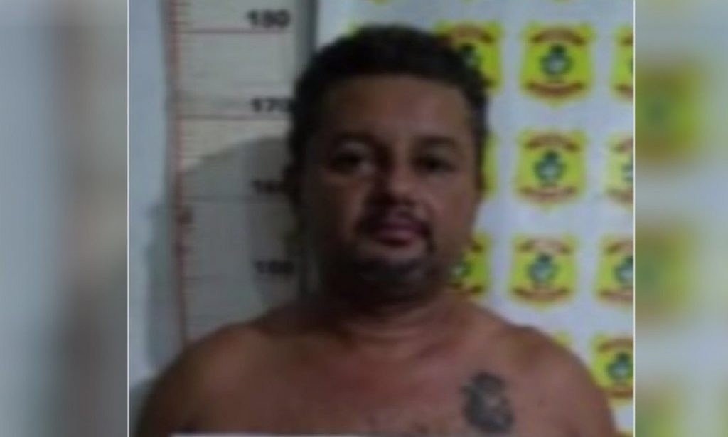 Imagem Ilustrando a Notícia: Pai de santo acusado de estuprar adolescentes é preso, em Santo Antônio do Descoberto