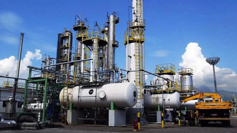Imagem Ilustrando a Notícia: Petrobras reajusta preço do diesel em 1,6% e da gasolina em 1,3% nas refinarias