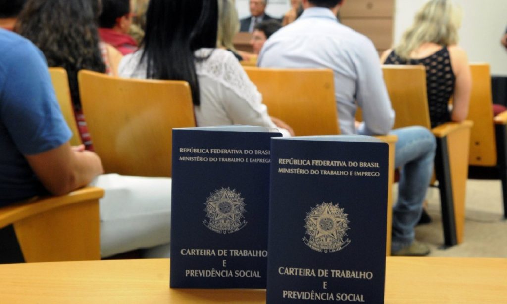 Imagem Ilustrando a Notícia: Prefeitura de Goiânia abre processo seletivo com 16 vagas