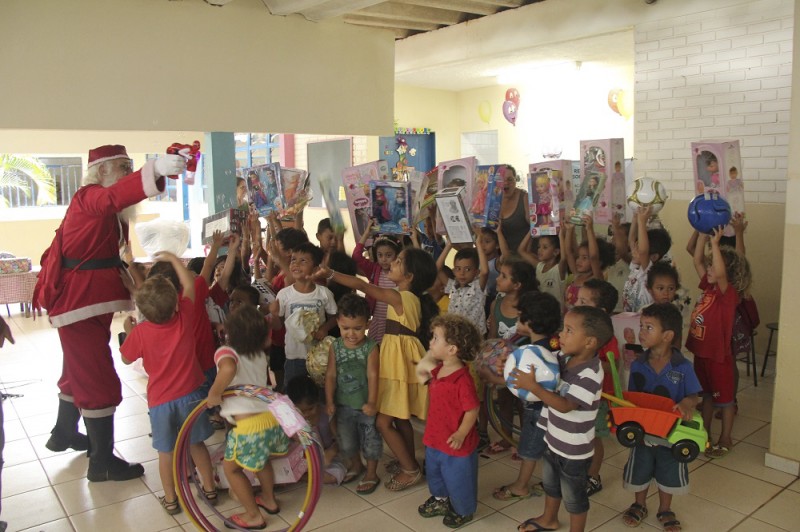 Imagem Ilustrando a Notícia: Ação voluntária faz o Natal de 90 crianças