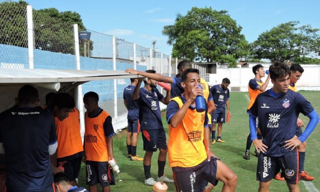 Imagem Ilustrando a Notícia: Trindade estreia contra o Cruzeiro, em Barueri