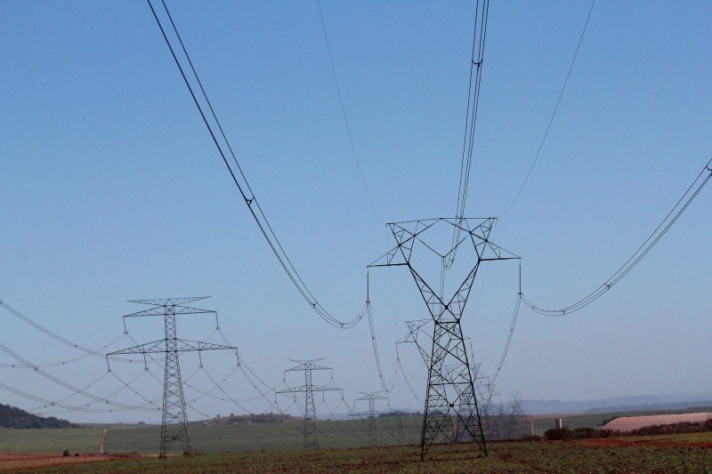 Imagem Ilustrando a Notícia: Influenciado pela indústria, consumo de energia elétrica cai 5,9% em janeiro