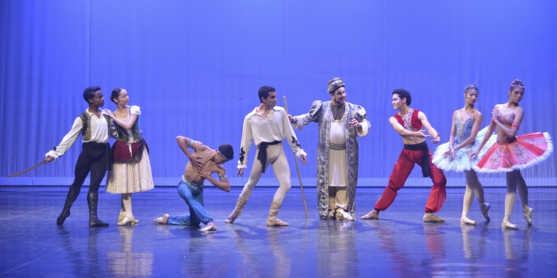 Imagem Ilustrando a Notícia: Balé e orquestra apresentam espetáculo ‘O Corsário’