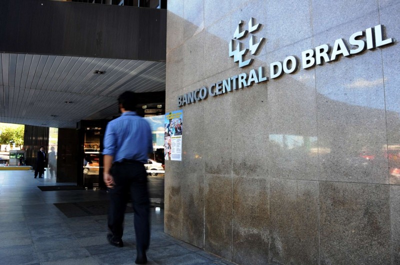 Imagem Ilustrando a Notícia: BC não espera mais por crescimento do crédito