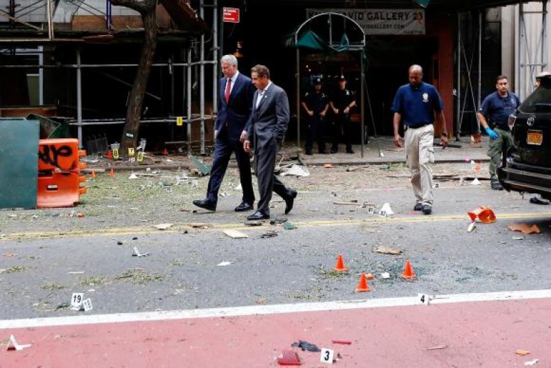 Imagem Ilustrando a Notícia: Polícia dos EUA prende suspeito de fabricar bombas que explodiram em Nova York