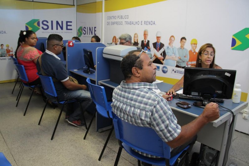Imagem Ilustrando a Notícia: Sine Goiânia oferece 294 vagas de emprego nesta quinta-feira