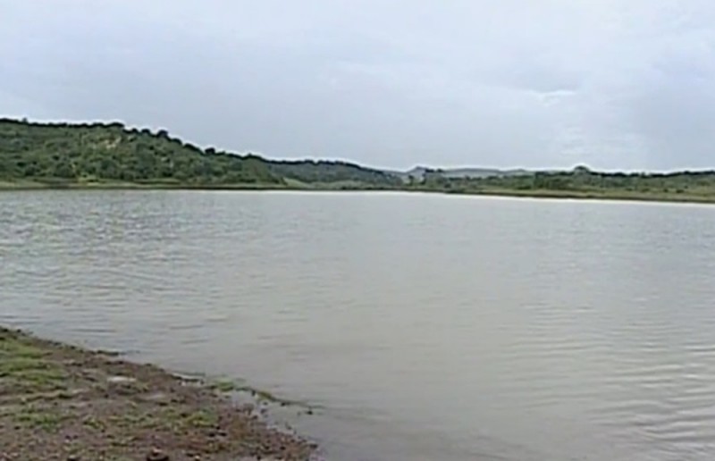 Imagem Ilustrando a Notícia: Homem se afoga em Lago Corumbá IV e corpo ainda não foi encontrado