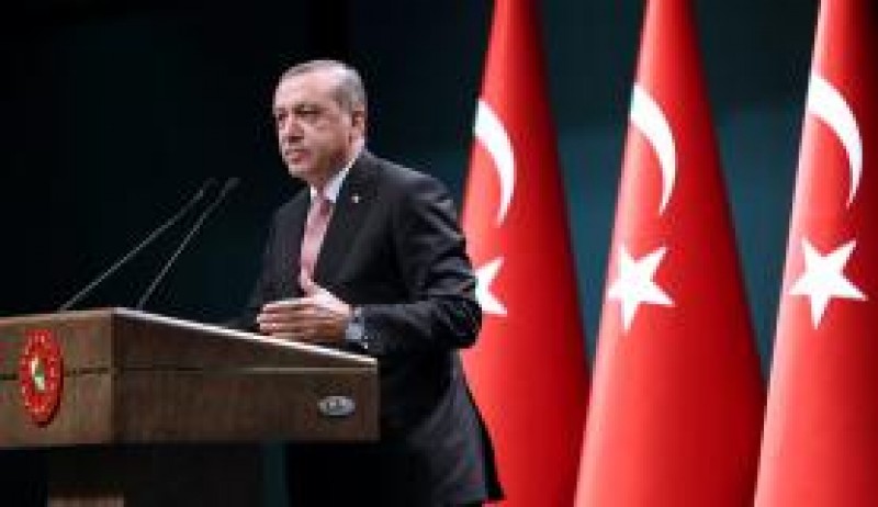 Imagem Ilustrando a Notícia: Presidente turco assume controle do Exército