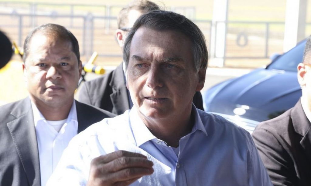 Imagem Ilustrando a Notícia: Bolsonaro reduz participação da sociedade civil em conselho sobre drogas