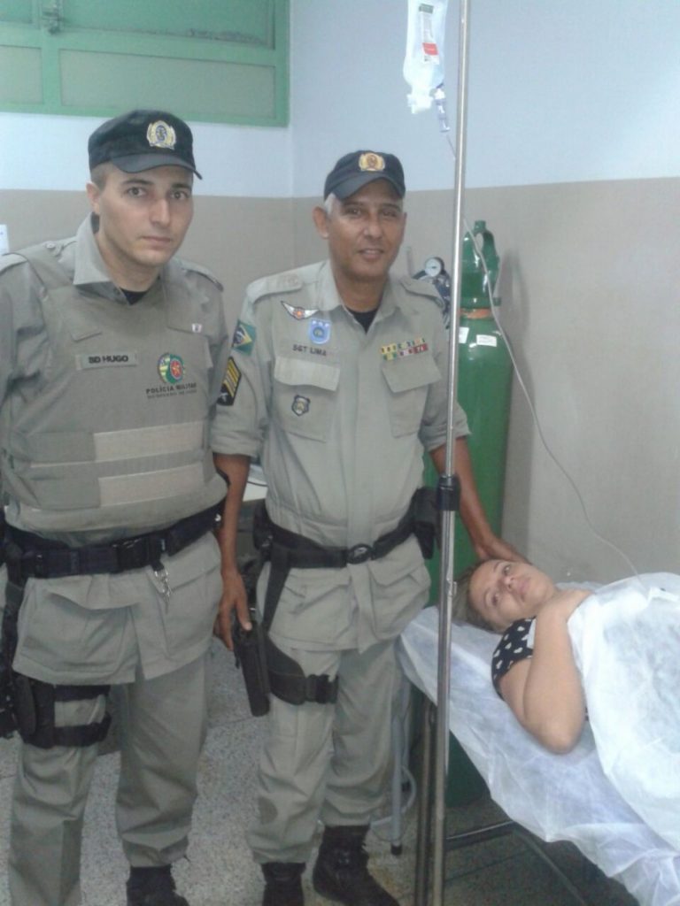 Imagem Ilustrando a Notícia: Polícia Militar salva mulher no Terminal Vera Cruz