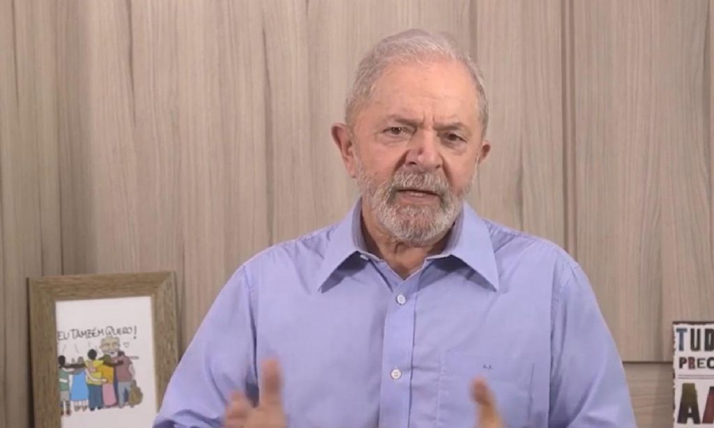 Imagem Ilustrando a Notícia: TRF-4 aceita pedido de paralisação temporária de ação  da Lava Jato sobre Instituto Lula