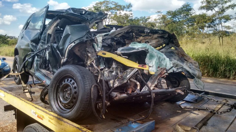 Imagem Ilustrando a Notícia: Casal morre em acidente de carro próximo a Pirenópolis