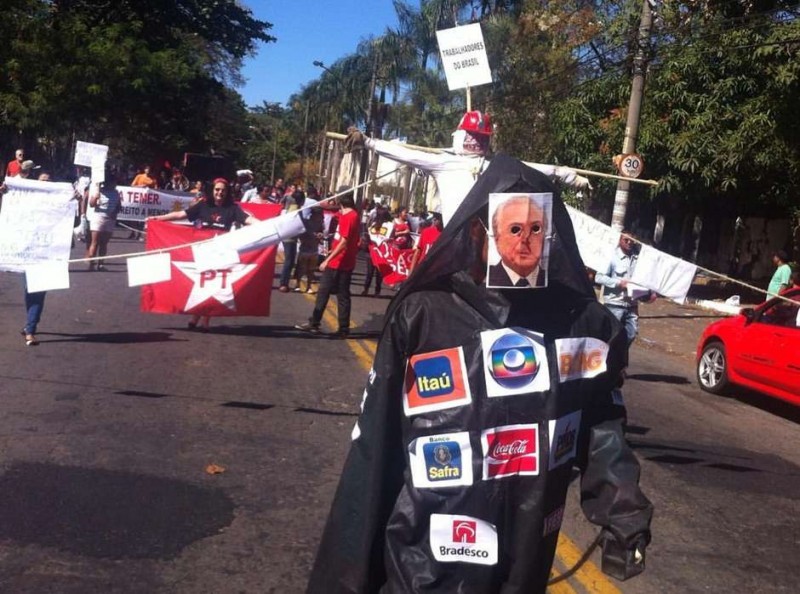 Imagem Ilustrando a Notícia: Protesto contra Michel Temer acontece em Goiânia