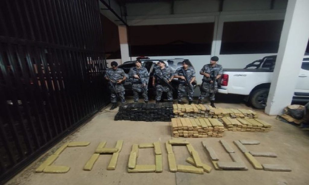 Imagem Ilustrando a Notícia: Batalhão do Choque apreende 400 kg de maconha em Roselândia