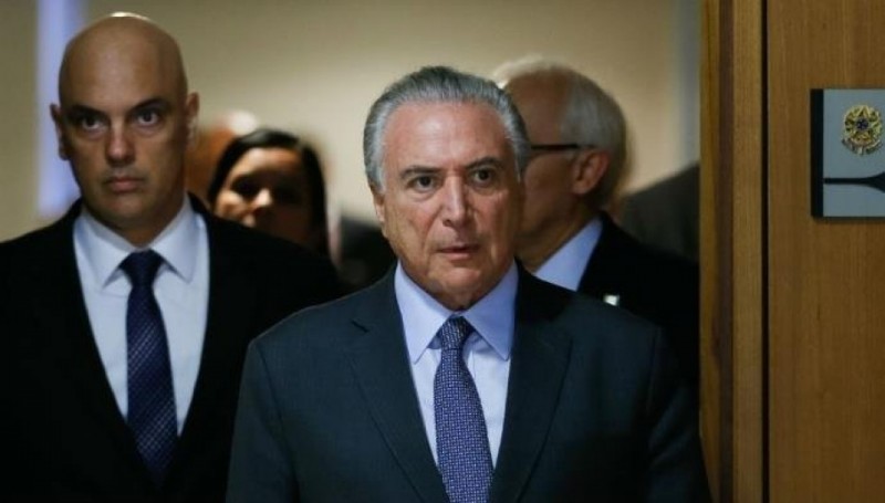 Imagem Ilustrando a Notícia: Temer diz que Moraes se pautará por independência no STF