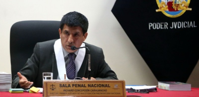 Imagem Ilustrando a Notícia: Juiz impede saída do Peru de ex-ministros