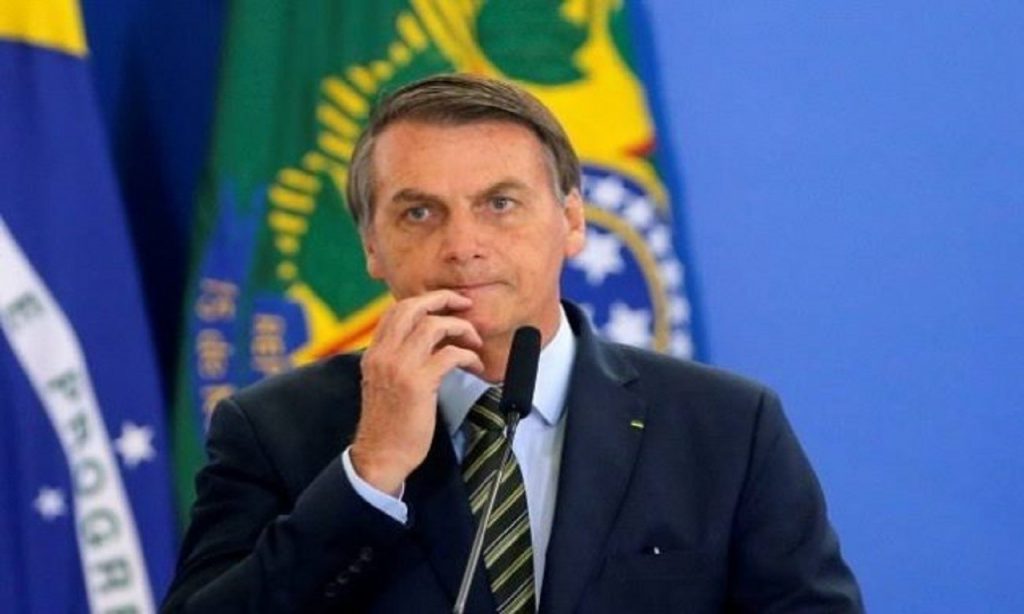 Imagem Ilustrando a Notícia: STF avisa Bolsonaro acerca de ação de impeachment