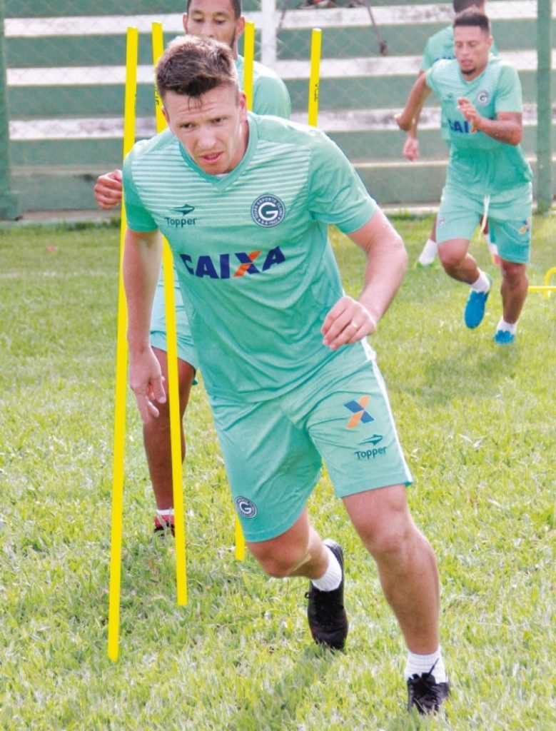 Imagem Ilustrando a Notícia: Goiás busca reabilitação no Campeonato Goiano contra o Anápolis