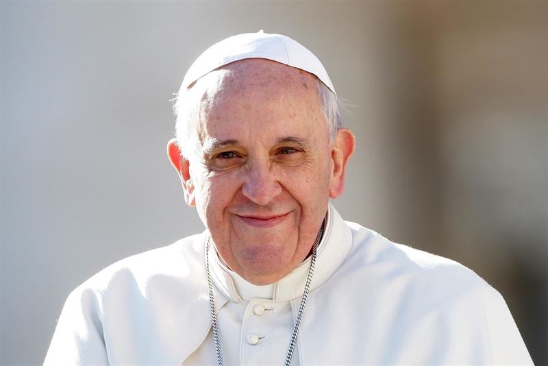 Imagem Ilustrando a Notícia: Papa se reunirá hoje com presidente da França e abordará terrorismo