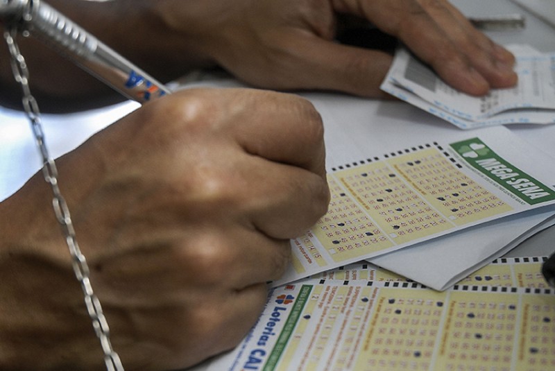 Imagem Ilustrando a Notícia: Valor de R$ 8,72 bilhões foi arrecadado por Loterias Caixa até agosto