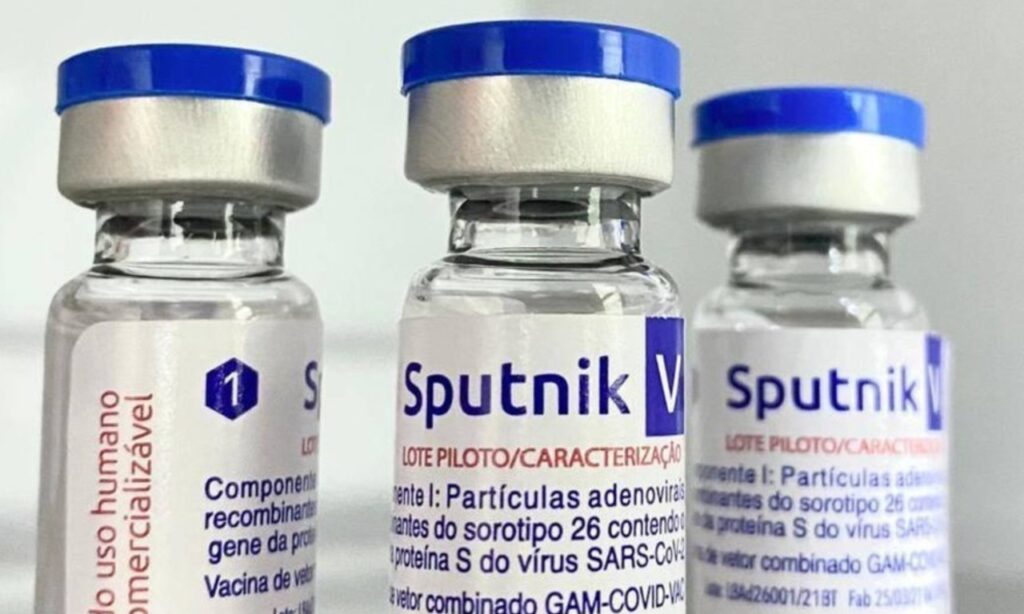 Imagem Ilustrando a Notícia: Consórcio de prefeitos negociam compra de 30 milhões de doses da vacina Sputnik V