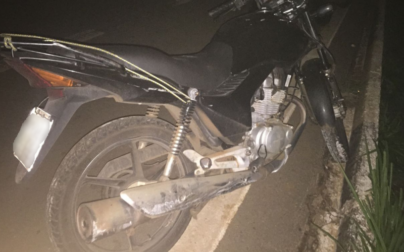 Imagem Ilustrando a Notícia: Jovem perde o controle da moto, cai de ponte e morre em Goiânia