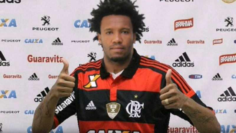 Imagem Ilustrando a Notícia: Rafael Vaz é apresentado pelo Flamengo