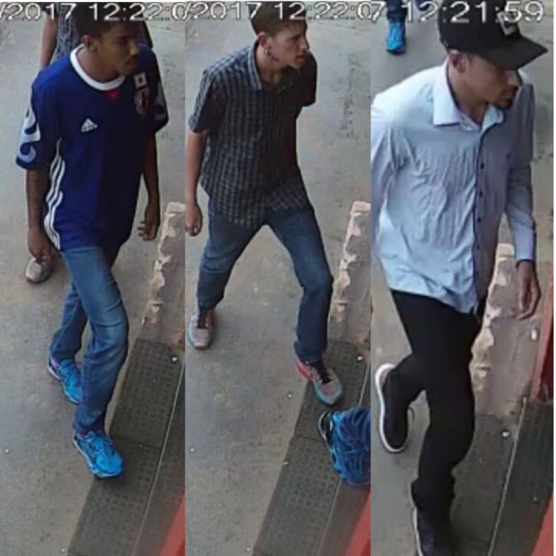Imagem Ilustrando a Notícia: Trio assalta loja e leva cerca de 40 celulares