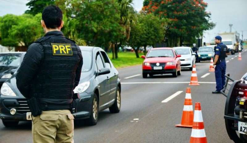 Imagem Ilustrando a Notícia: PRF e Detran abrem a Semana Nacional do Trânsito com estatísticas alarmantes