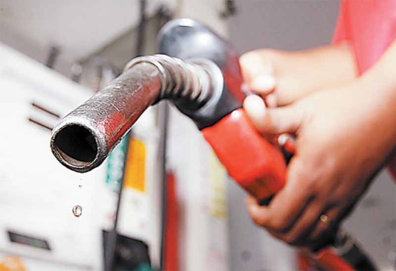 Imagem Ilustrando a Notícia: Órgão do consumidor identifica variação de até 20,42% no preço da gasolina