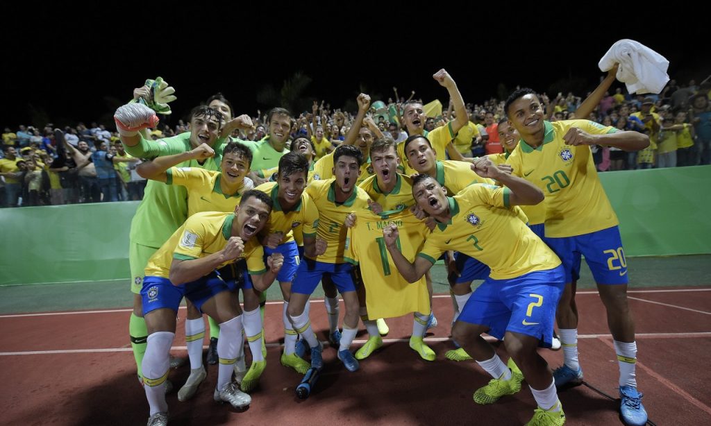 Imagem Ilustrando a Notícia: Invictas, Brasil e França se enfrentam em semifinal