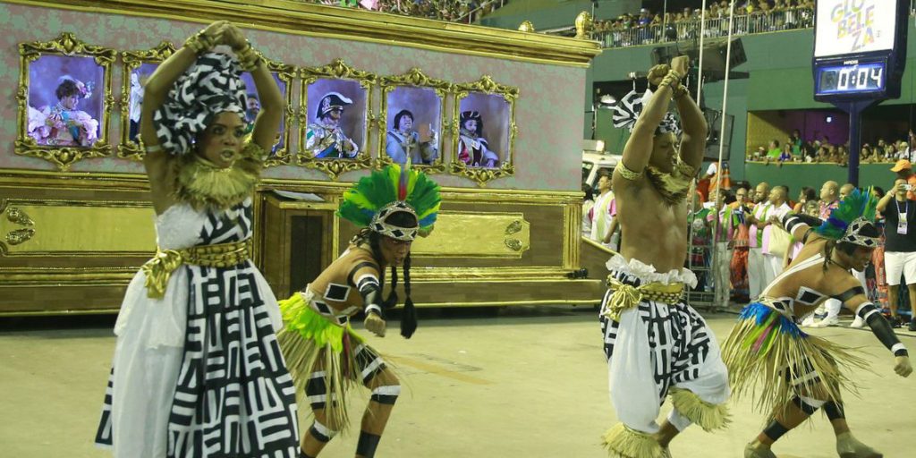Imagem Ilustrando a Notícia: Mangueira é a campeã do carnaval carioca de 2019
