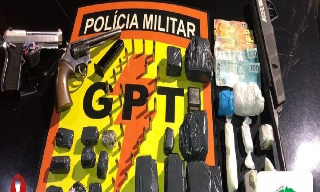 Imagem Ilustrando a Notícia: PM prende três suspeitos de tráfico de drogas, em Catalão