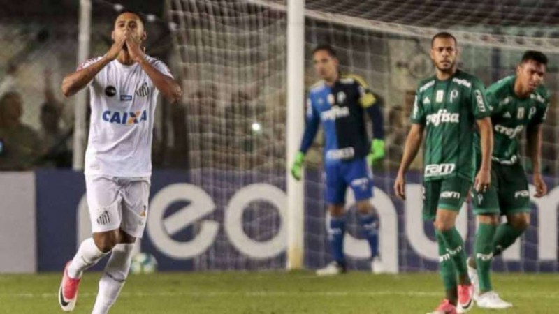 Imagem Ilustrando a Notícia: Na estreia de Levir, Santos vence Palmeiras