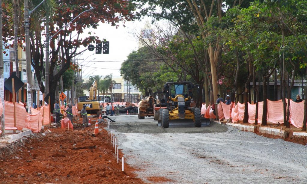 Imagem Ilustrando a Notícia: Interdição de pista da avenida Goiás deve terminar neste mês