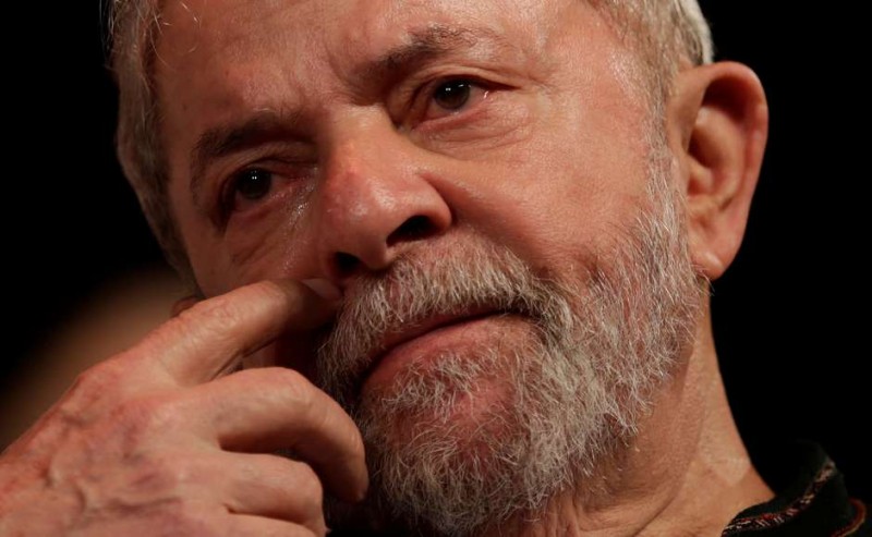 Imagem Ilustrando a Notícia: Lula responde a seis ações penais e é alvo de duas denúncias