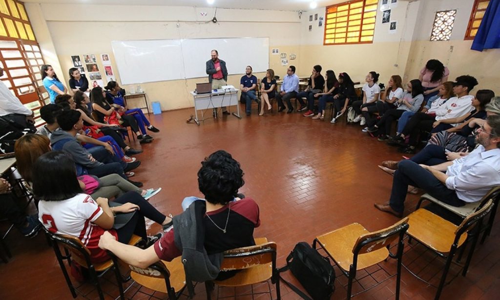 Imagem Ilustrando a Notícia: ONG quer replicar projeto ‘Estudantes de Atitude’ em outros países
