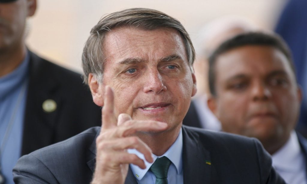 Imagem Ilustrando a Notícia: “Não pretendo apoiar prefeito em lugar nenhum”, diz Bolsonaro sobre eleições